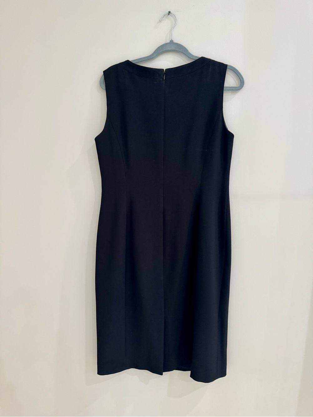 Kasper Classic Black Sleeveless Sheath Dress - Picture 3 of 3